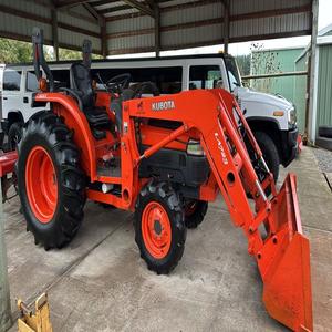 Tractor Kubota con cargador. Entrega rápida disponible para agricultores que necesitan equipos duraderos, alta potencia de elevación y eficiencia de combustible. - Product Image 5