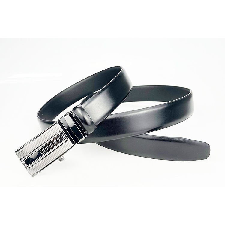 สีดำ/ สีดำ