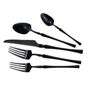 Ensemble de couverts en acier inoxydable de haute qualité, noir et or, couteau à steak, fourchette, cuillère, ensemble de couverts mats, restaurant, maison, hôtels - Product Image 1
