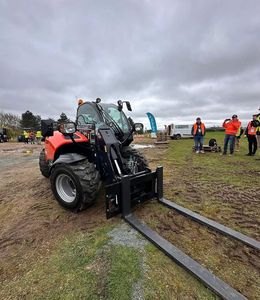 รถยกเทเลสโคปิค Kubota ส่งออกทั่วโลก - Product Image 5