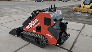 Mini chargeuse compacte Boxer 700HDX de type chenille avec chargeur frontal et tracteur Caractéristiques du moteur et composants du noyau du moteur - Product Image 4