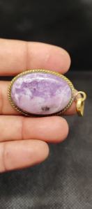 จี้ทำมือจากทองเหลืองประดับพลอยลาพิโดไลต์สีน้ำเงินธรรมชาติ - Product Image 5