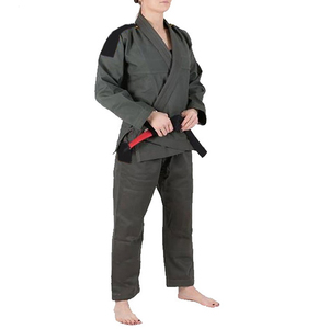 Nouvel Arrivage 2026 – Uniforme de Karaté Unisexe en Coton, Sur Mesure, Léger, avec Short de Sport – Service OEM Disponible – Tenue d'Arts Martiaux - Product Image 3