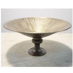 Bol à fruits en métal de conception antique frontière de conception gravée bol de service de fruits et de nourriture fait à la main le plus vendu - Product Image 4