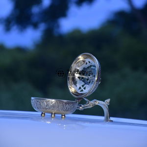 Tradebyd Premium hecho a mano Metal Bakhoor quemador elegante incienso árabe titular para uso doméstico y de oficina - Product Image 5