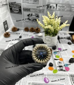 Reloj con diamantes incrustados, bisel redondo, movimiento automático y correa de caucho negro, reloj plateado unisex. - Product Image 4