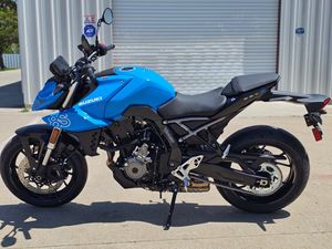 Oferta Anual 2025: Motocicletas Nuevas Suzuki GSX-8S - Product Image 2