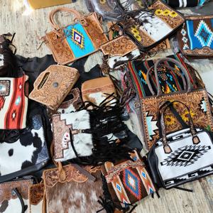 New Trending Tooled Genuine Leather Tote <b>Bag</b> Pure Western Fashion <b>Men</b> Customize Eco-Friendly Zipper Autumn Cowhide Handbags - Product Image 3