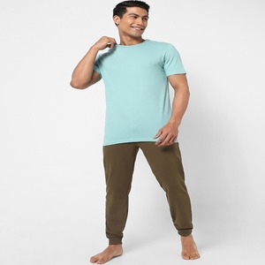 Camiseta de cuello redondo para hombre Camiseta de media manga 52% algodón y 45% tela de poliéster Camiseta personalizada para hombre Made in India - Product Image 5