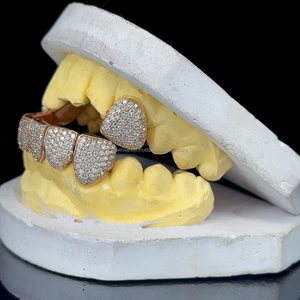 Personnalisé Hip Hop Diamant Grillz VVS Qualité Moissanite avec 2 Haut et 6 Bas Argent et Or Plaqué Diamant Grillz Bijoux - Product Image 5