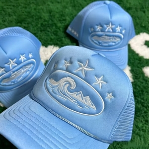 Gorra Trucker de Malla con Letras Bordadas, Estilo Streetwear, Ajustable con Cierre a Presión, Venta al por Mayor para Hombre y Mujer - Product Image 2