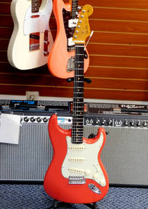 กีตาร์ Fender American Vintage II 1961 Stratocaster คุณภาพเยี่ยม ปี 2026 พร้อมกล่อง! เฟียสต้าเรด! - Product Image 2