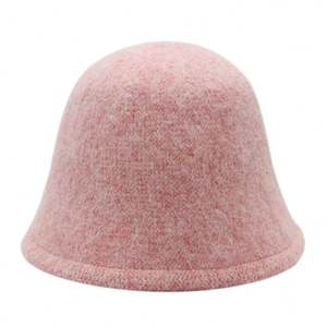 Chapeau Bob Réversible Personnalisé pour Femme, Imprimé All-Over, en Laine, Style Créateur de Mode - Product Image 3
