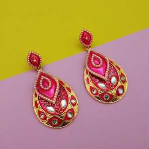 ต่างหูระย้าชุบทอง kriaa สีชมพู1303126ต่างหูห้อยแฟชั่น - Product Image 1