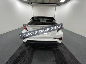 Toyota CH-R 2018 d'occasion, SUV automatique à traction avant, transmission automatique, conduite à gauche, à vendre - Product Image 4