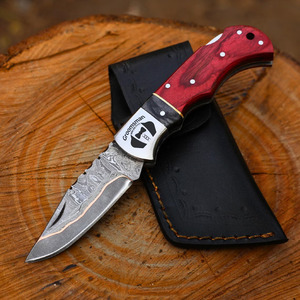 Cuchillo de utilidad plegable de acero de Damasco de cobre Premier para acampar al aire libre logotipo personalizado caja blanca Funda de cuero OEM de alta calidad - Product Image 4