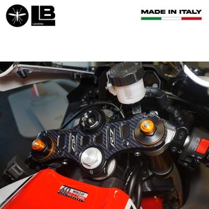 Piastra di Protezione Adesiva 3D per Forcella Sterzo Compatibile con Yamaha R7 2021-2025, Accessorio per Manubrio Moto - Product Image 4