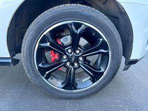 Ford Expedition Limited 4x4 2023 d'occasion, excellent état, prêt à être expédié - Product Image 4