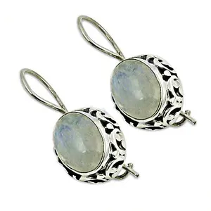 Pendientes Colgantes de Plata 925 con Baño de Oro, Perla Ovalada y Diamantes - Ideales para Bodas y Fiestas - Product Image 2