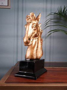 Figura de caballo dorado fundido, estatua decorativa de mesa y pieza de exhibición, superventas, escultura de caballo de acento para el hogar de aluminio fundido hecho a mano - Product Image 6
