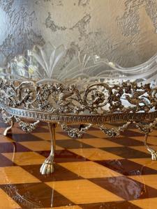 แท่นวางช็อคโกแลตขัดเงาแบบโบราณสำหรับเสิร์ฟช็อคโกแลตและของหวานเครื่องครัวและอุปกรณ์เสริมบนโต๊ะ - Product Image 2