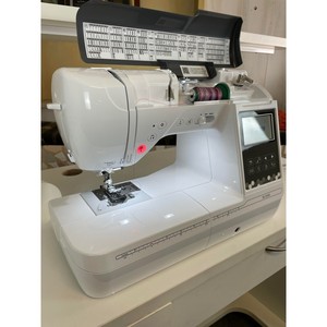 Qualité 100% garantie sur la nouvelle machine à coudre et à broder informatisée SE2000 - Product Image 3