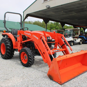 Tractor Agrícola Kubota M8540 4WD con Motor Diésel, Tractor de Ruedas, Tractor Utilitario Agrícola con Cargador Frontal - Product Image 6