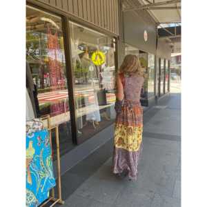 Vestido MASION HOTEL EUGENIE - Mullumbimby, Estilo Gótico, Transpirable y Sostenible, con Diseño de Patchwork, sin Tirantes, Tipo Halter, Ideal para Fiestas Diurnas - Product Image 3