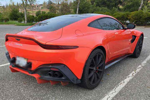 Sedán 2024 de 7 Velocidades Manual/Automático, Usado, Gasolina/Eléctrico, Neumáticos R20, Asientos de Cuero, Volante a la Izquierda, Trasero - Product Image 3