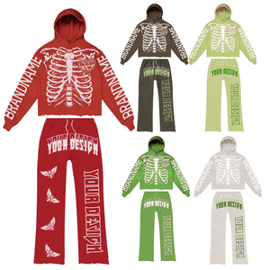 Conjunto de Sudadera con Capucha y Pantalones Deportivos Anchos con Estampado de Costilla para Hombre - Product Image 1