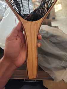 Épuisette de pêche à la mouche d'extérieur avec cadre en bois et filet en caoutchouc, outil de capture de truites à lancer à la main - Product Image 2