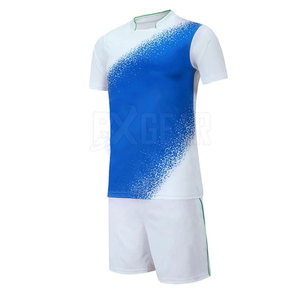 Vente en gros Uniforme de football conçu pour un maximum de confort et de durabilité en tissu polyester respirant - Product Image 2
