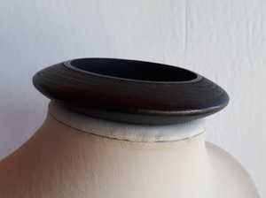 Bracelets en bois de créateur faits à la main Nouveau design Articles de fête Taille personnalisable au meilleur prix Beaux bijoux fabriqués - Product Image 4