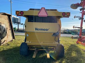 Encontra una empacadora de heno automática similar a la modelo Round Hay Machine Bundle Baler, en excelentes condiciones de funcionamiento. - Product Image 3