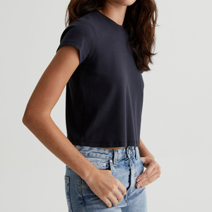 Camiseta recortada de manga corta holgada con cuello redondo para mujer, camiseta ajustada negra personalizada, proveedor superior transpirable de alta calidad para mujer - Product Image 3