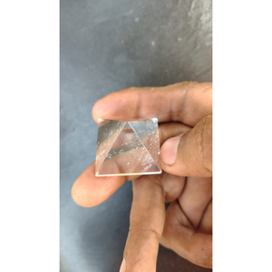 Pirámides de Cristal de Cuarzo Natural Transparente, Decoración para el Hogar Tallada en Piedra Preciosa Feng Shui, Regalo Romántico - Product Image 1