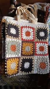 Coussins de luxe personnalisés en macramé coton brodé en forme de coin multicolore pour la revente de magasins de textiles à la maison - Product Image 6