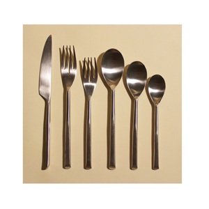 Ensemble de couverts modernes en acier inoxydable avec poignée de créateur, cuivre, argent, or et noir, couverts polis miroir pour hôtel - Product Image 2