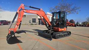 NUEVA/USADA Miniexcavadora Kubota U55 5 de 5 toneladas con fuerte fuerza de excavación para trabajos de ingeniería y movimiento de tierras - Product Image 2