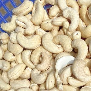 Hot Sale 2025 Vietnam Raw Cashew <b>Nut</b> Ww210 W320 Ww240 Cashew <b>Nut</b> <b>Kernel</b> Ww320 Ww240 Ready To Ship - Product Image 1