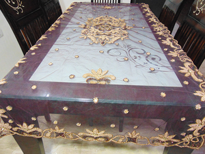 Ensemble de nappe de mariage et de banquet en polyester élégant Tissu brodé doré de luxe avec housses de chaise et de table pour un repas à 6 places - Product Image 3