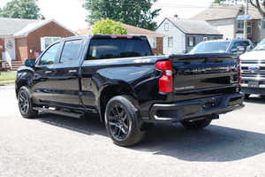 USED 2024 Silverado 1500 Custom Crew Cab AWD Dark Leather Seats ACC R19 Left Accidental Fee Ready To <b>Drive</b> - Product Image 3