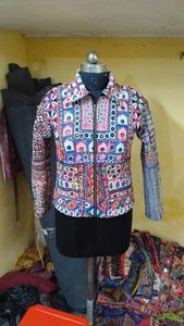 Veste Boho Banjara 2022 Entièrement Faite à la Main Vêtement à la Mode pour Femmes - Product Image 3