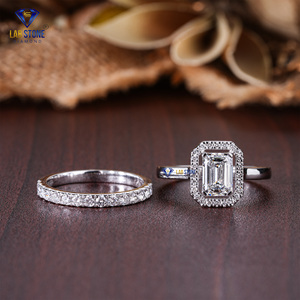 แหวนทองคำขาวประดับเพชรสีมรกตและทรงกลม1.88 TDW ประดับด้วยหินจากห้องทดลอง/แวววาวด้วยเพชร/สี EF-VS - Product Image 3