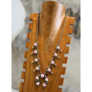 Conjunto de collar Larry Kaye Pink Conch y Squash Blossom con corazón de plata de ley y perla de regalo - Product Image 3