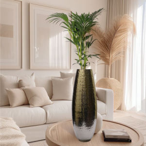 Jarrón de Piso de Hierro Plateado Martillado de Lujo Priyansh Handicrafts, Jarrón Decorativo Alto para Sala de Estar Moderna - Product Image 2