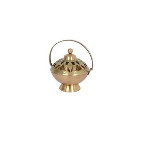 Quemador de incienso antiguo de latón Bakhoor Lobaan Daan Diseño único con mango quemador de incienso elegante de madera - Product Image 2