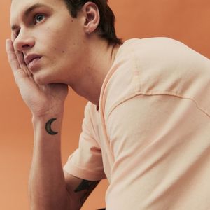 Camisetas de alta calidad para hombre, camiseta de verano de algodón, camiseta negra de estilo moderno de Color sólido, camiseta de gran tamaño para hombre - Product Image 4