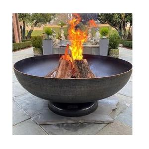 Brasero en fer forgé artisanal au design moderne pour la décoration de jardin, chauffage extérieur écologique et qualité supérieure - Product Image 1