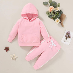 Survêtements pour enfants tendance personnalisés, légers et faciles à porter, respirants et confortables, avec un matériau durable - Product Image 2